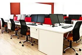 Sala de departamentos de INESEM Business School